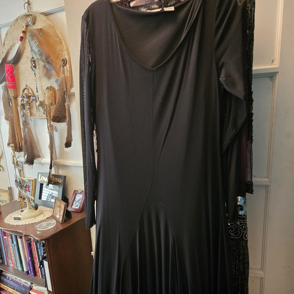 Elegant Black Long Sleeve Dress